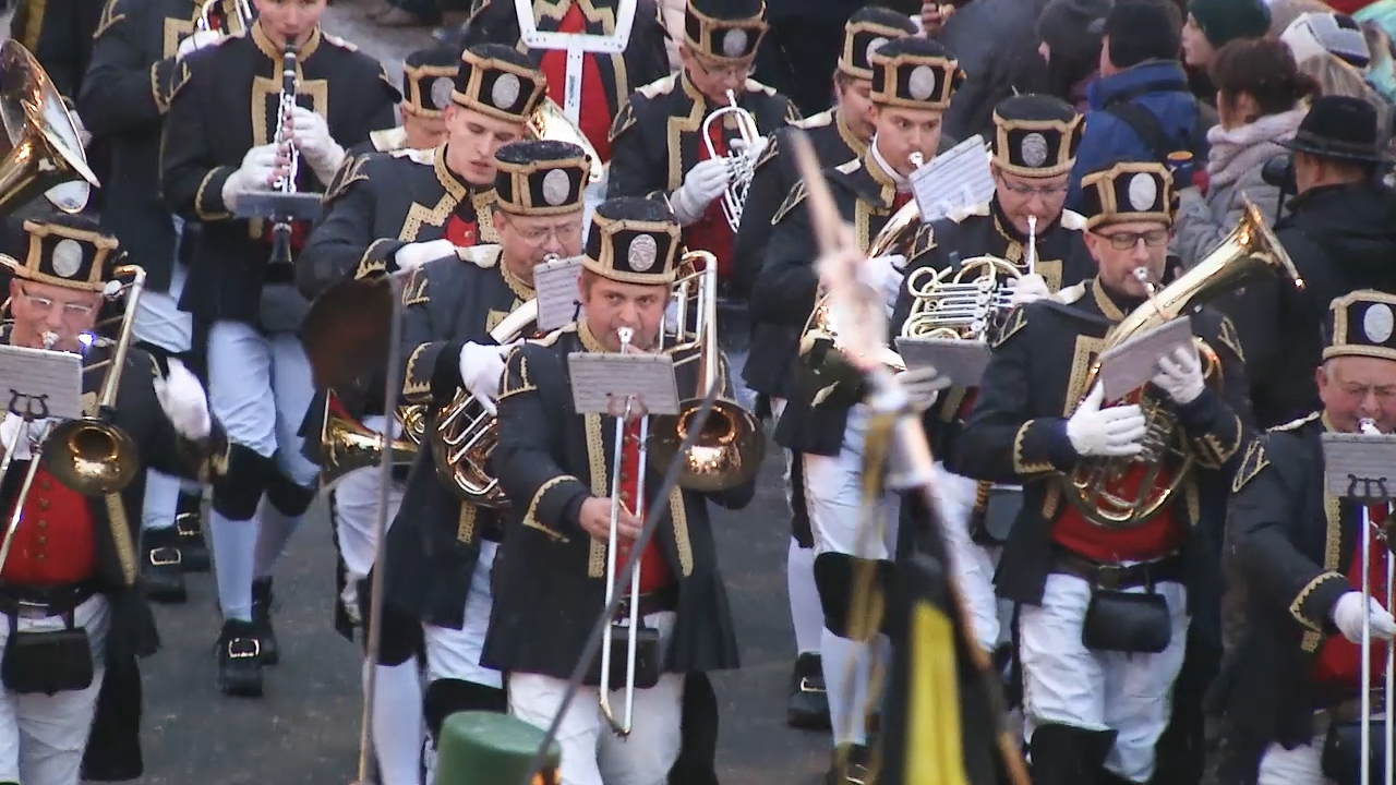 MEgional am 20. Dezember mit der Bergparade in Seiffen